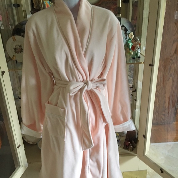EDDIE BAUER PALE PINK WHITE TRIM BLANKET SOFT ROBE - Picture 2 of 4
